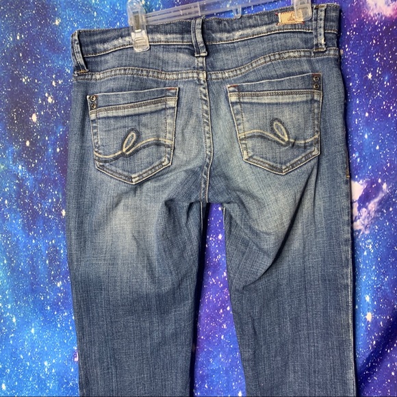 Ilir- Medium Wash Low Rise Jeans size 3 - Picture 6 of 11